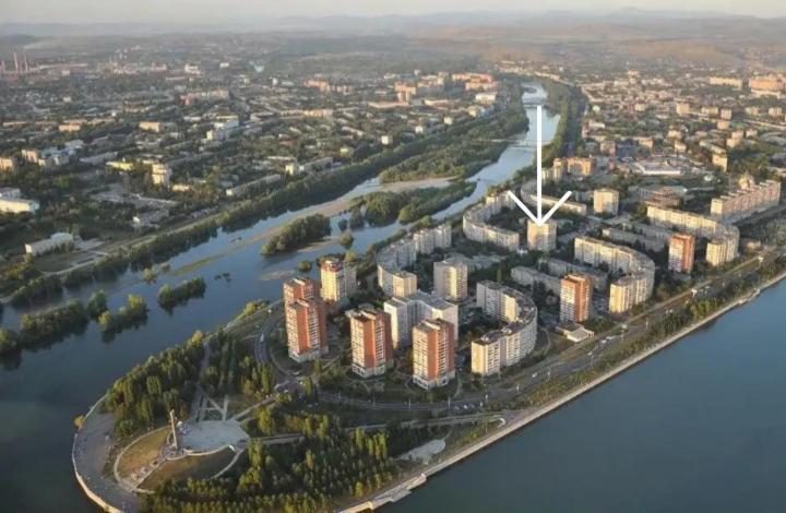 Apartment На Стрелке С Красивым Видом На Иртыш Ustʼ-Kamenogorsk Extérieur photo